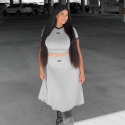 Women Fashion Casual Contrast Color Curl Short-Sleeve T-Shirt High Waist Pleated Skirt Two-Piece Set